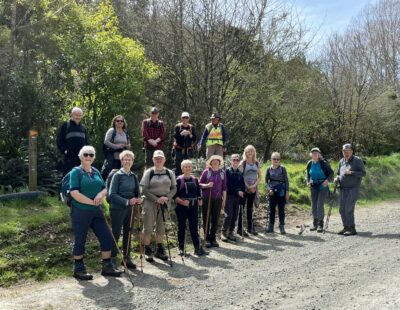 8 oct racemans hikers the mud is done, cheerful hikers. photo & caption sandra