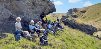 4 feb scorgies farm hikers and trampers lunch in the shade beside broad stream. photo & caption jane.jpg